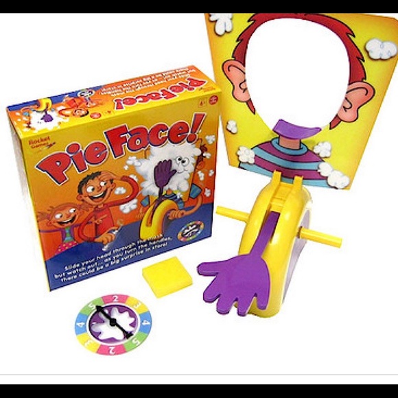 HASBRO Pie Face Hilariously Fun Children’s Game - Picture 2 of 7